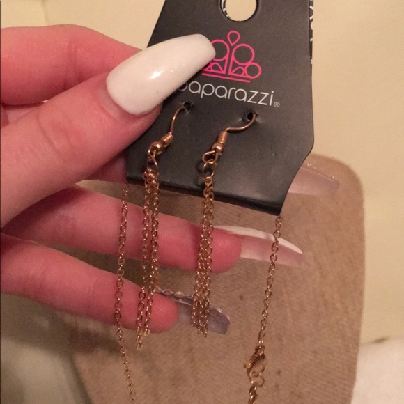 PAPARAZZI JEWELRY! ☺️ - Picture 3 of 4